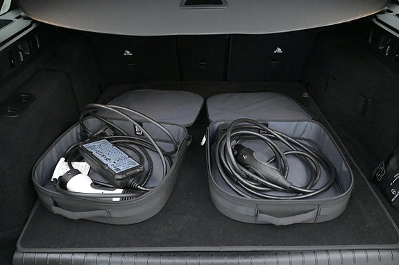 Mercedes-Benz C300 24 of 27