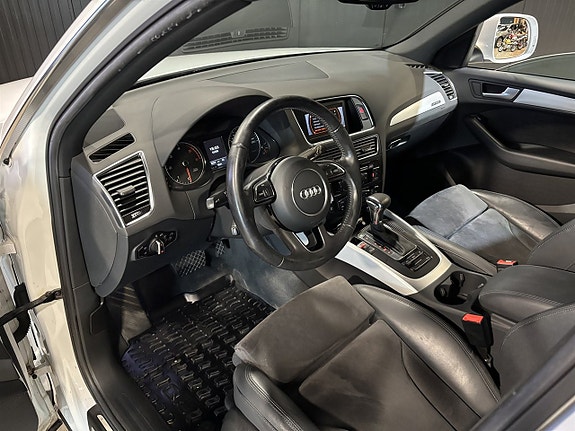 Audi Q5 8 of 22