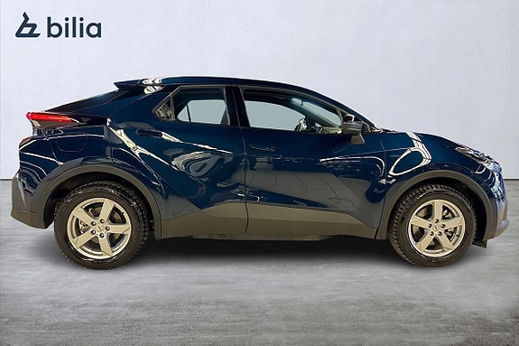 Toyota C-HR 16 of 19