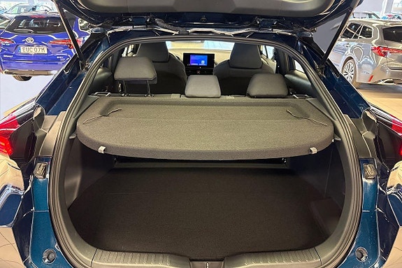 Toyota C-HR 12 of 19