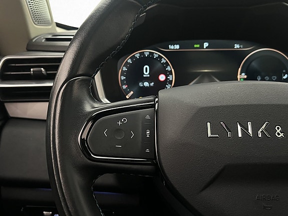 Lynk & Co 01 17 of 30
