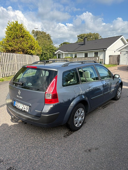 Renault Megane II 3 of 9