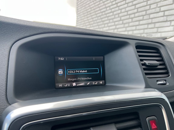 Volvo V60 19 of 23