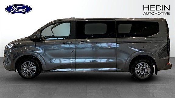 Ford Custom Tourneo 3 of 9