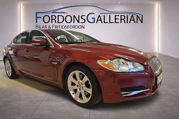 Jaguar XF 3 of 11