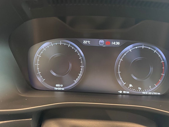 Volvo XC40 9 of 11
