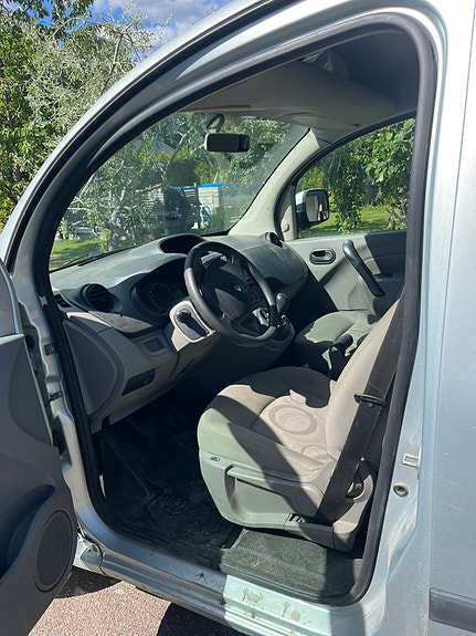 Renault Kangoo Express 4 of 6