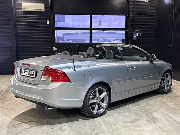 Volvo C70 10 of 27