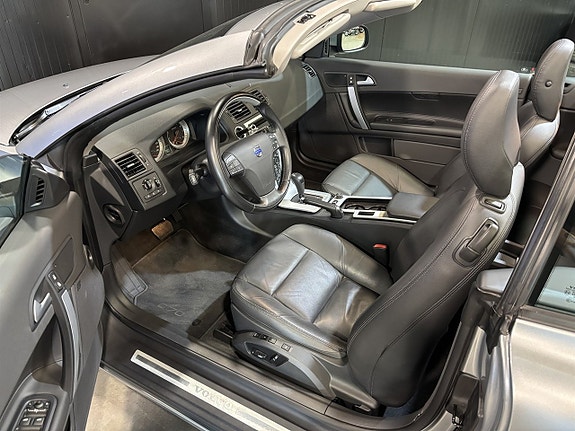 Volvo C70 11 of 27