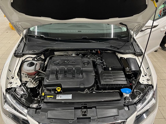 Seat Leon 17 of 22
