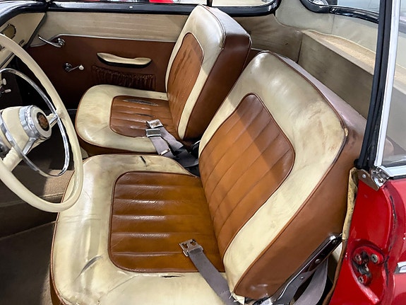 Borgward Isabella 9 of 12
