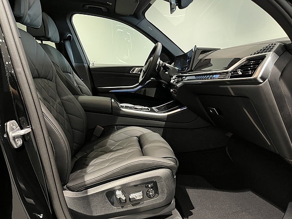 BMW X5 8 of 20