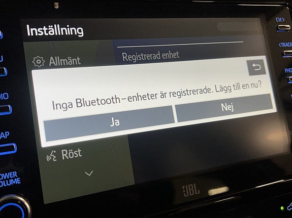 Toyota Prius Plug-in Hybrid 19 of 26