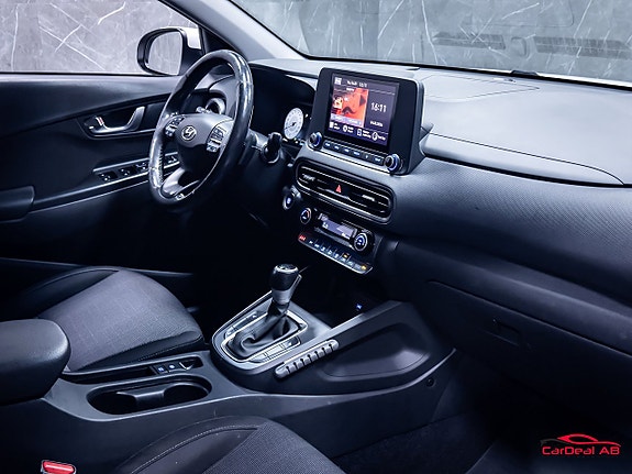 Hyundai Kona 13 of 30