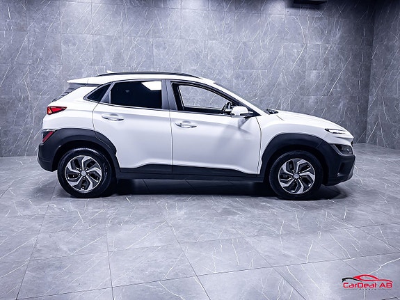 Hyundai Kona 8 of 30