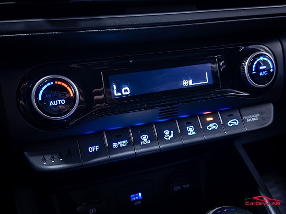 Hyundai Kona 26 of 30