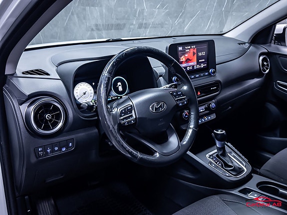 Hyundai Kona 12 of 30