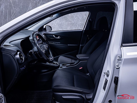 Hyundai Kona 10 of 30