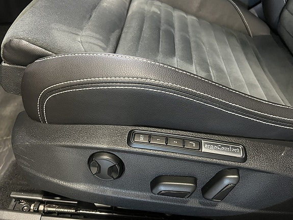 Volkswagen Passat 8 of 26
