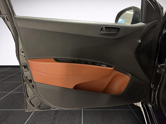 Hyundai i10 11 of 14