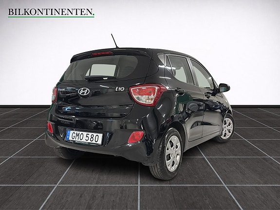 Hyundai i10 3 of 14