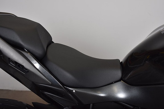 Kawasaki Ninja H2 SX / Nyservad / Slip-on 13 of 18