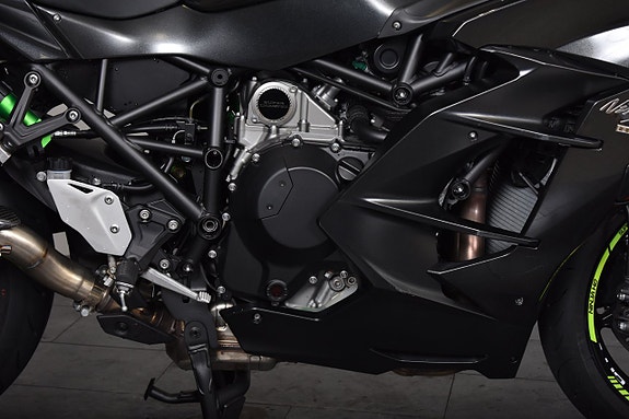 Kawasaki Ninja H2 SX / Nyservad / Slip-on 10 of 18