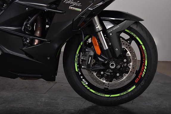Kawasaki Ninja H2 SX / Nyservad / Slip-on 9 of 18