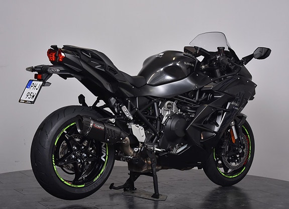 Kawasaki Ninja H2 SX / Nyservad / Slip-on 7 of 18