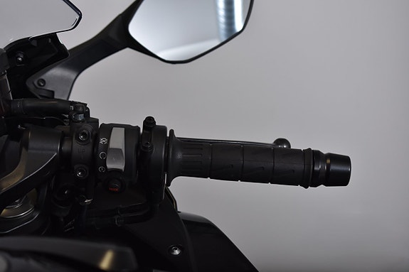 Kawasaki Ninja H2 SX / Nyservad / Slip-on 17 of 18