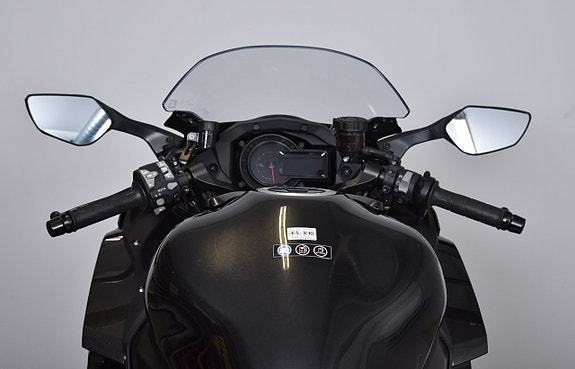 Kawasaki Ninja H2 SX / Nyservad / Slip-on 18 of 18