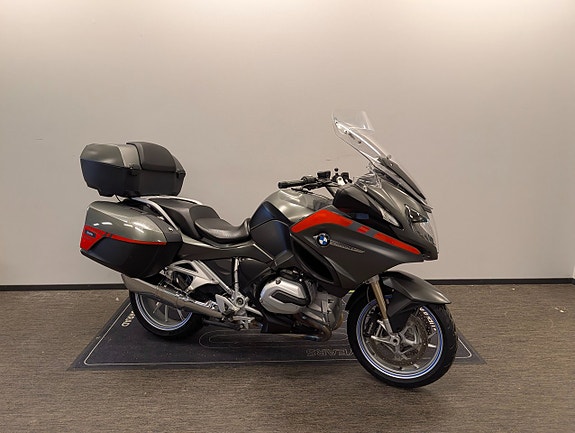 BMW R1200RT 2 of 4
