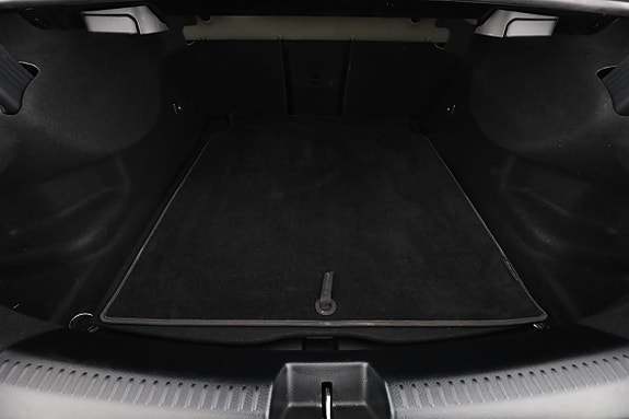 Mercedes-Benz CLA200 18 of 30