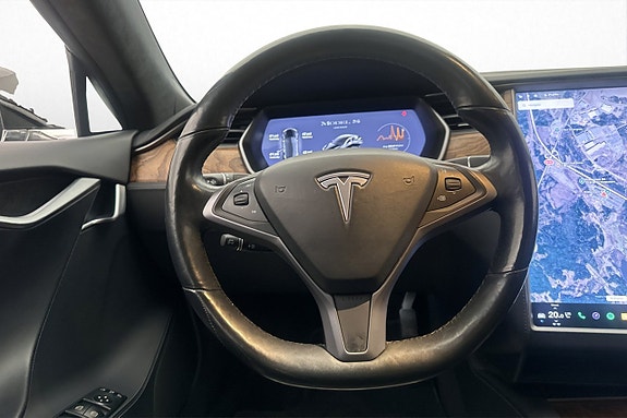 Tesla Model S 14 of 30