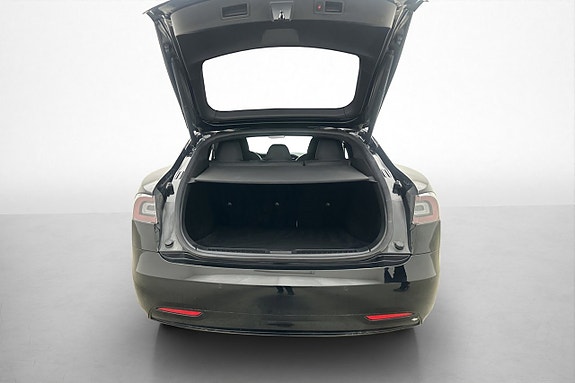 Tesla Model S 9 of 30