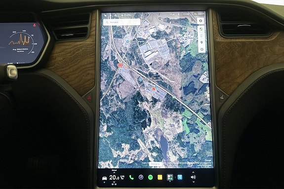 Tesla Model S 16 of 30