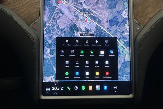 Tesla Model S 17 of 30