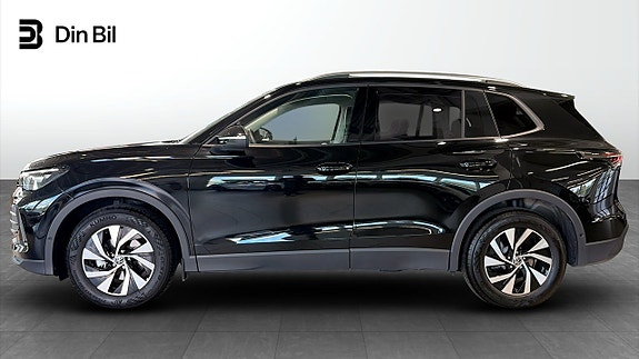 Volkswagen Tiguan 4 of 15