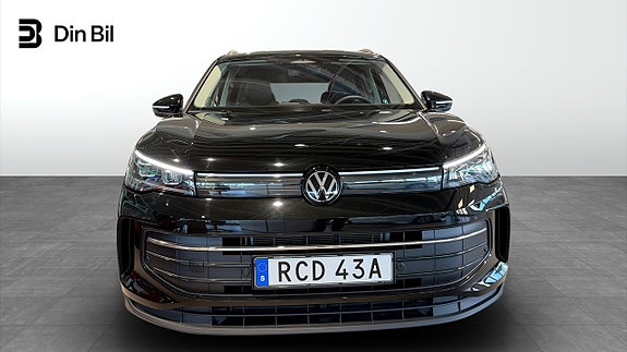 Volkswagen Tiguan 6 of 15