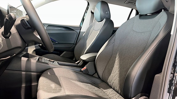 Volkswagen Tiguan 9 of 15