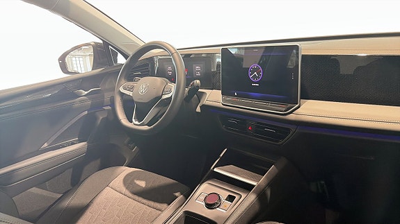 Volkswagen Tiguan 12 of 15