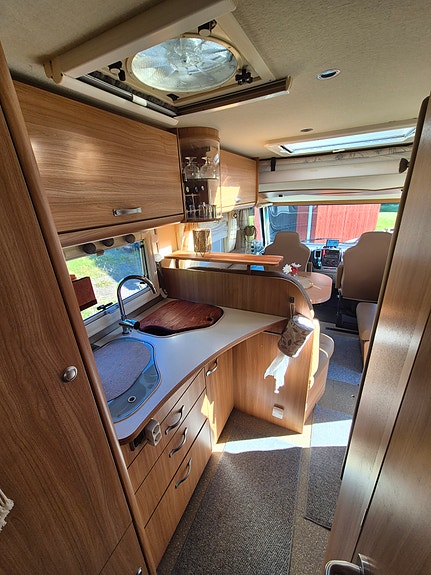 Niesmann-Bischoff ARTO74 LE 12 of 21