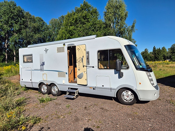 Niesmann-Bischoff ARTO74 LE 3 of 21