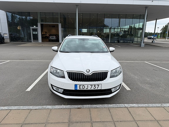 Skoda Octavia 8 of 12