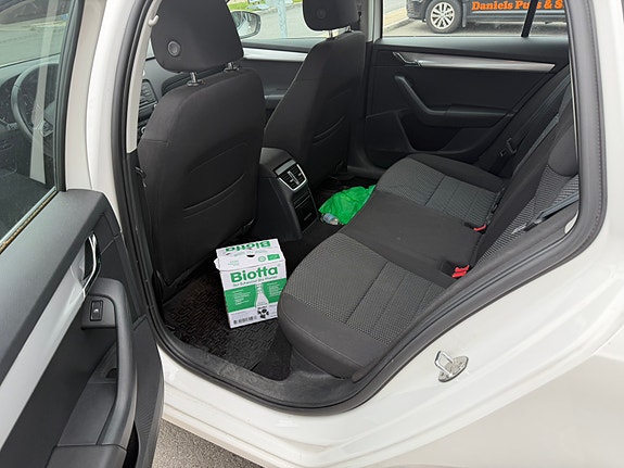 Skoda Octavia 10 of 12