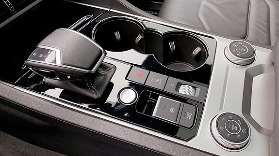 Volkswagen Touareg 17 of 22