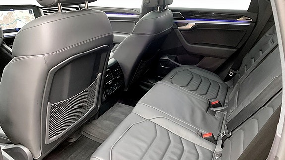 Volkswagen Touareg 12 of 22