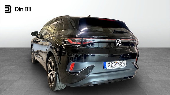 Volkswagen ID.4 GTX 3 of 13