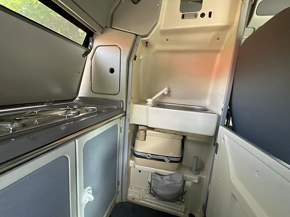 Volkswagen Transporter 4 of 11