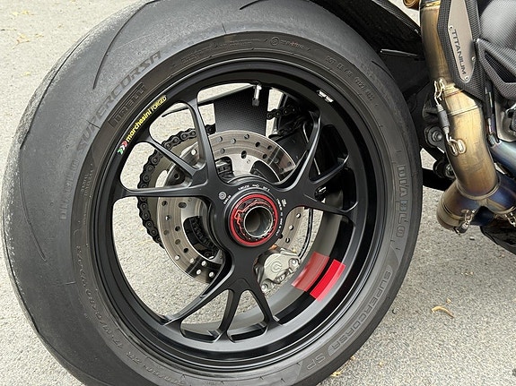 Ducati Panigale V4R Akrapovic helsystem 240,5hk 13 of 30